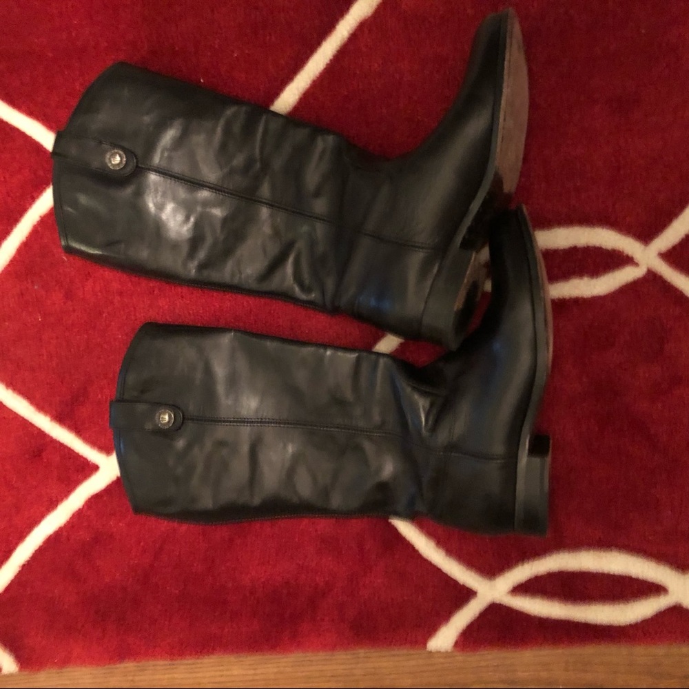 Frye women black size 10B boots.